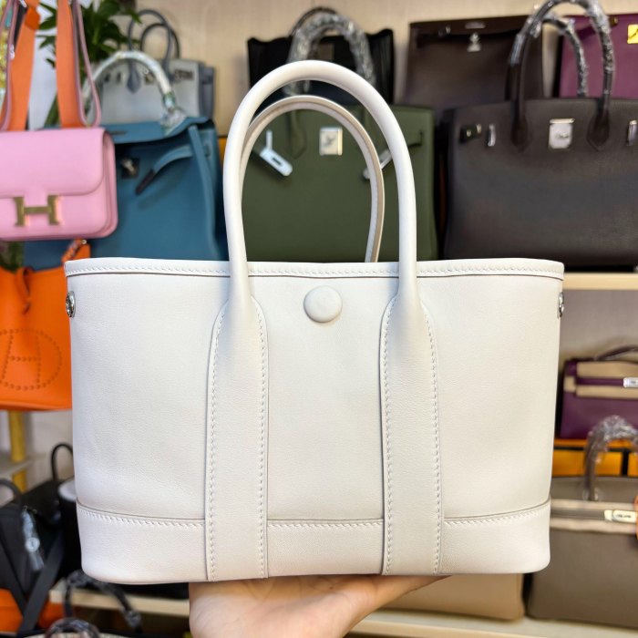 Imported Swift Leather Inspired Gardenparty Bag 23cm