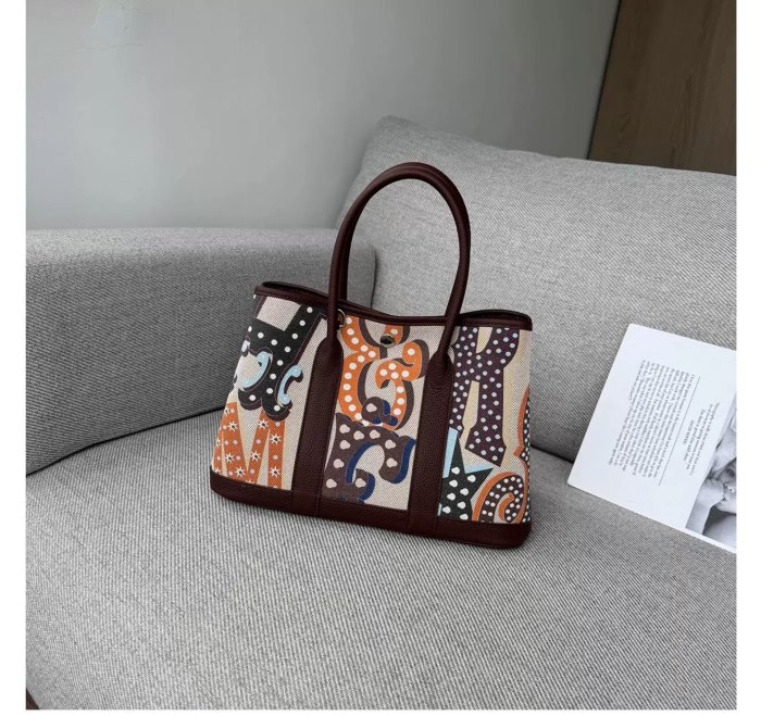 Graffiti Canvas & Leather Garden Party Style Tote Bag 