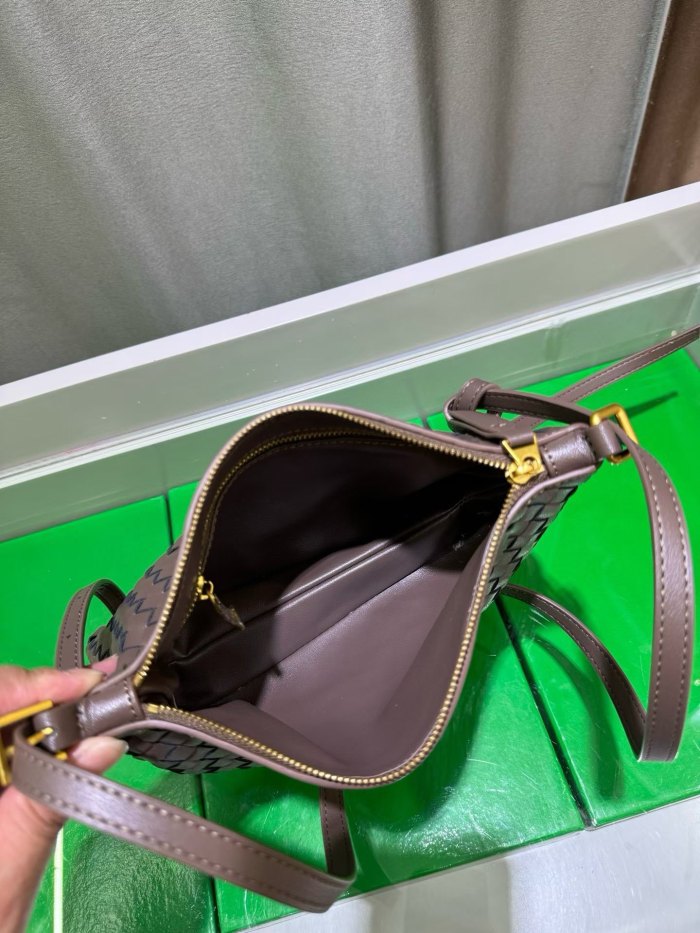 Small Piccolo Style Woven Leather Bag