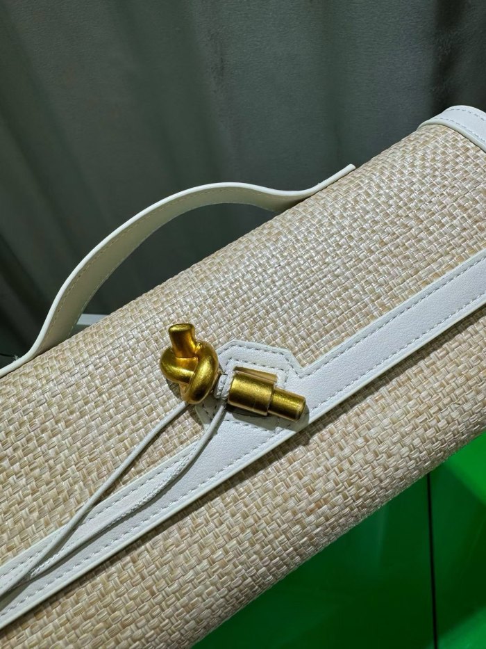 Raffia Andiamo Style Clutch Bag