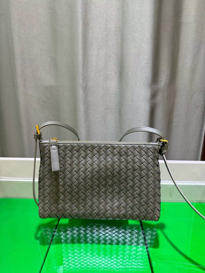 Small Piccolo Style Woven Leather Bag