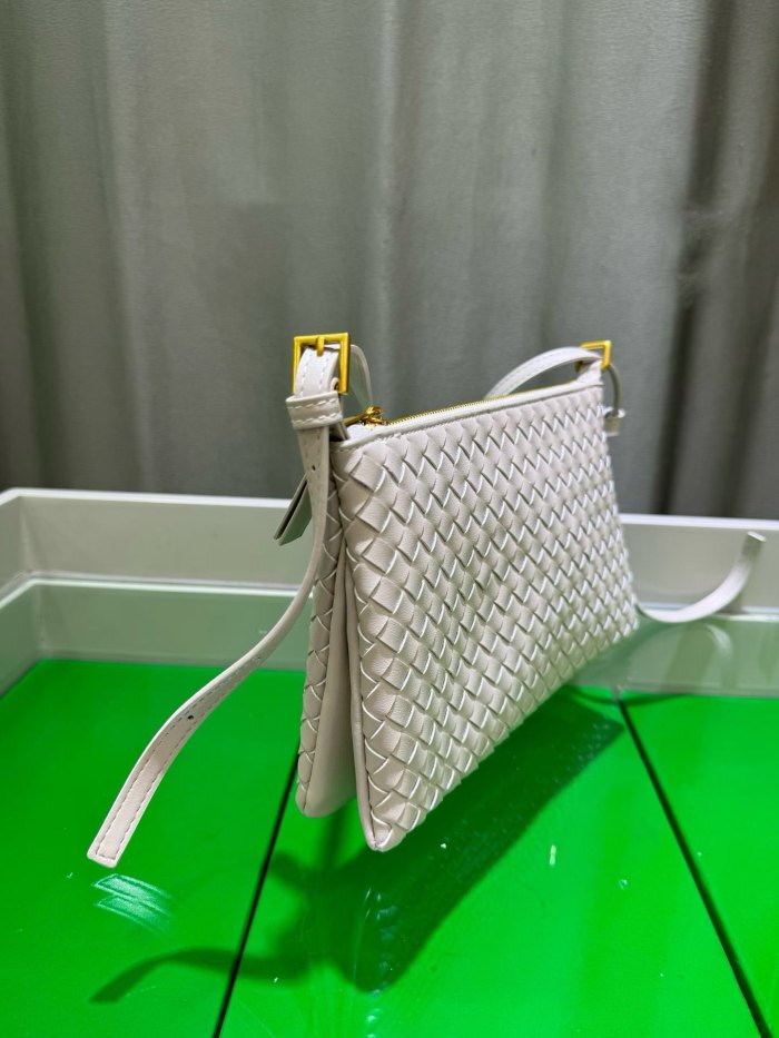 Small Piccolo Style Woven Leather Bag