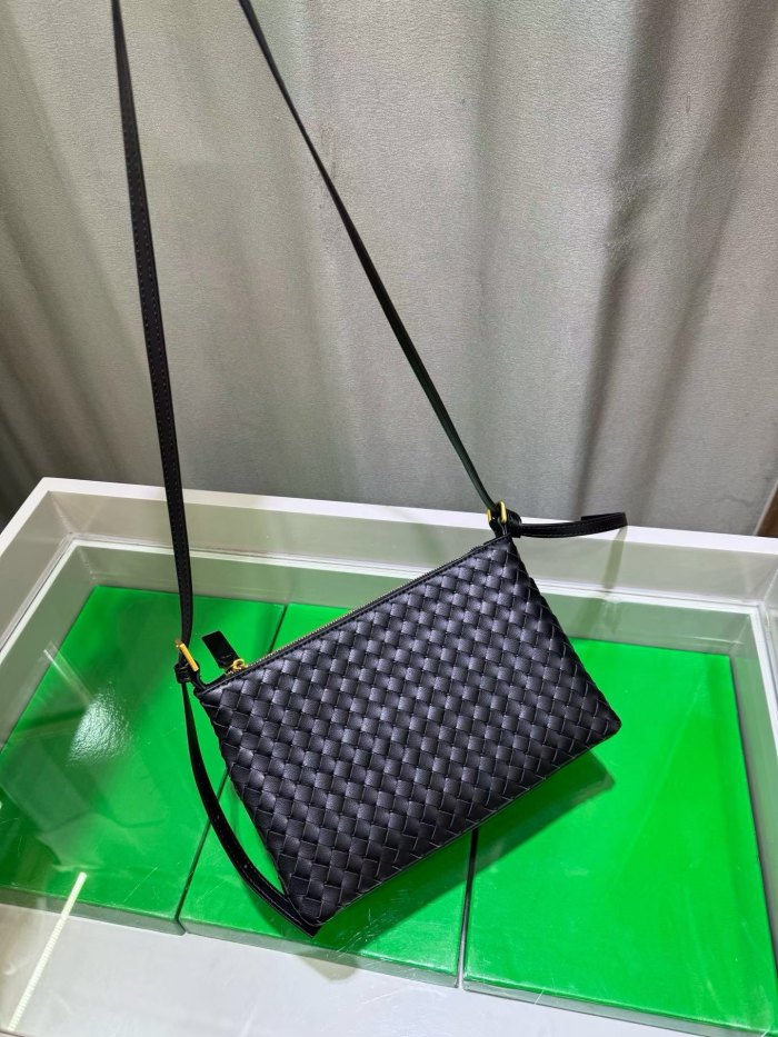 Small Piccolo Style Woven Leather Bag