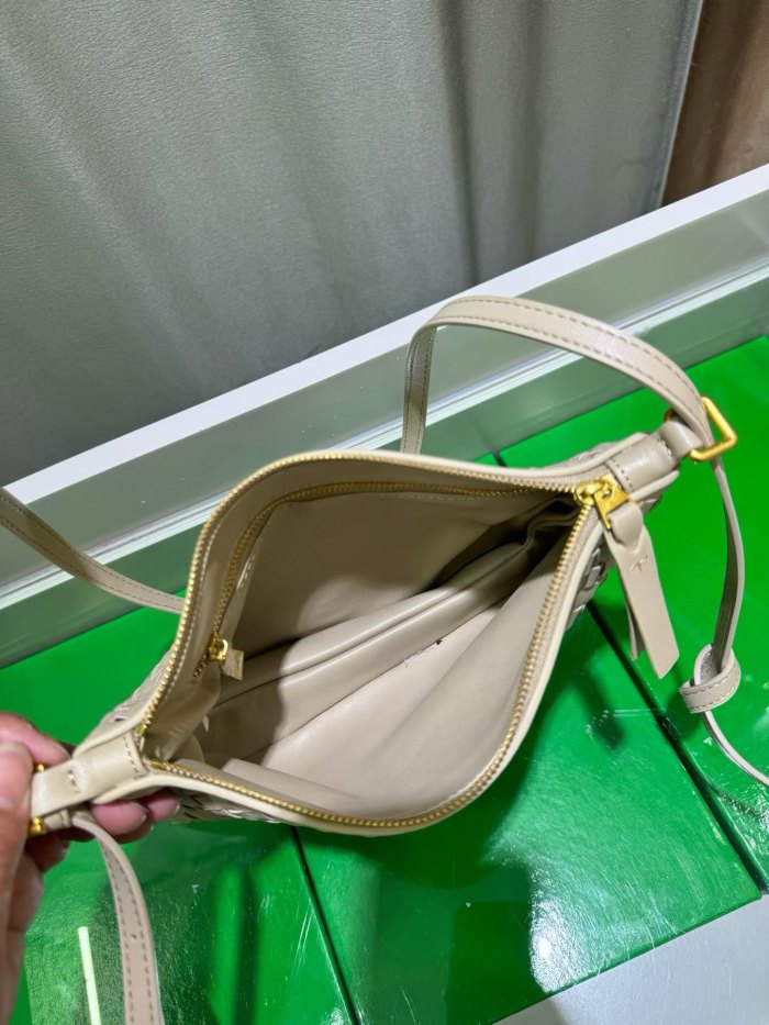 Small Piccolo Style Woven Leather Bag