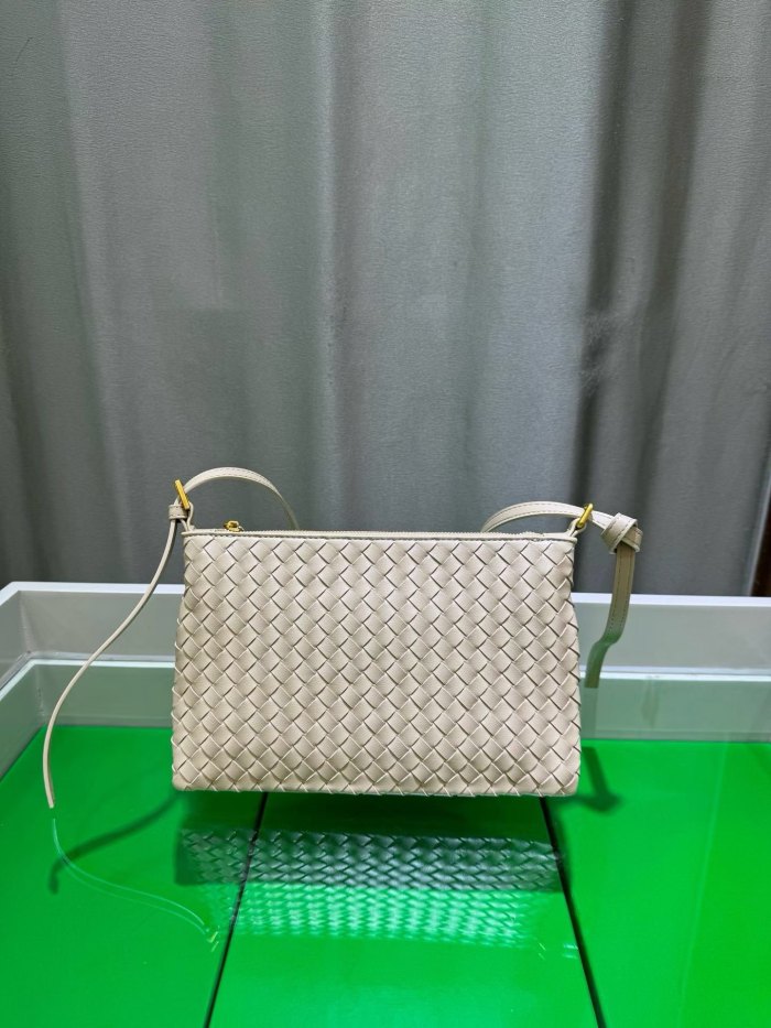 Small Piccolo Style Woven Leather Bag