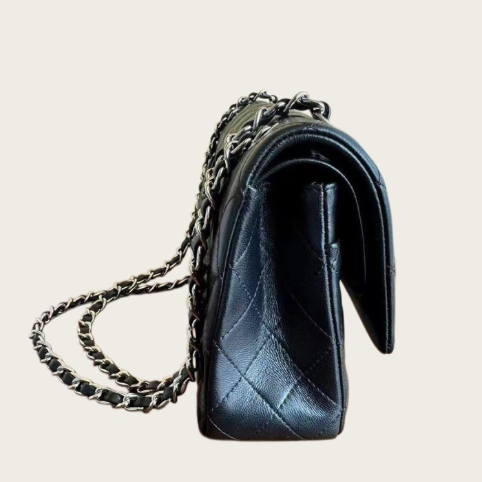 Classic Flap Style Medium Quilted Lambskin Leather Chain Crossbody Bag 25cm