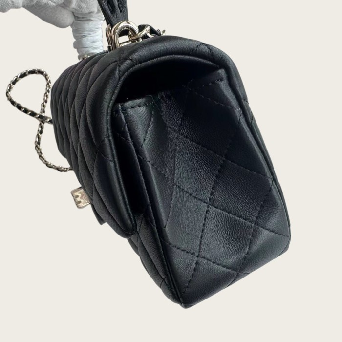 Classic Flap Style Mini Quilted Lambskin Top Handle Chain Crossbody Bag 