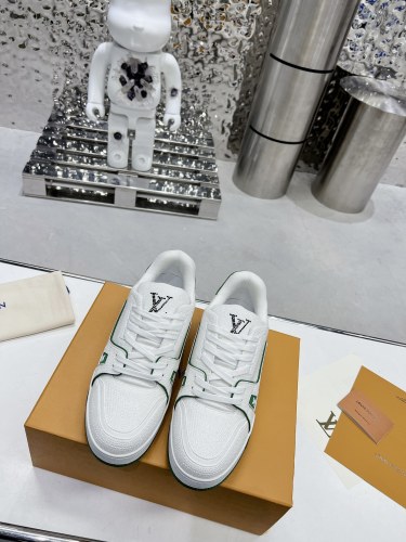 Louis Vuitton Trainer sports shoes 12