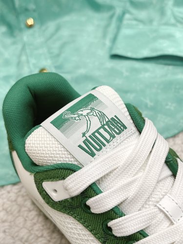 Louis Vuitton Trainer sports shoes 31