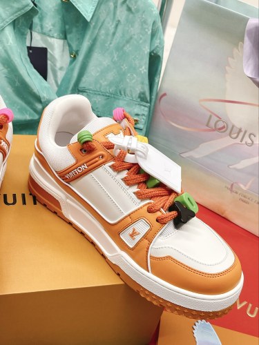 Louis Vuitton Trainer sports shoes 51