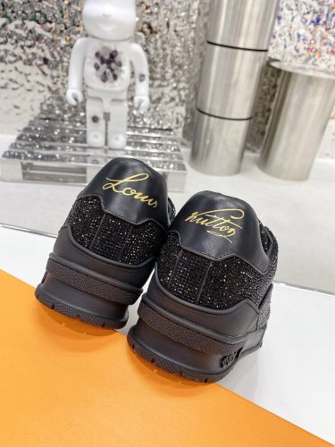 Louis Vuitton Trainer sports shoes 8