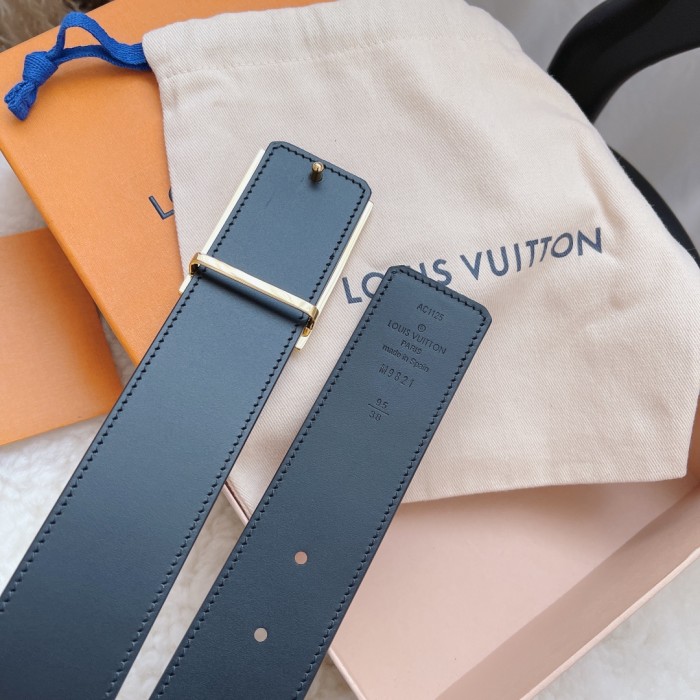 Louis Vuitton Belt 3 (width 4cm)