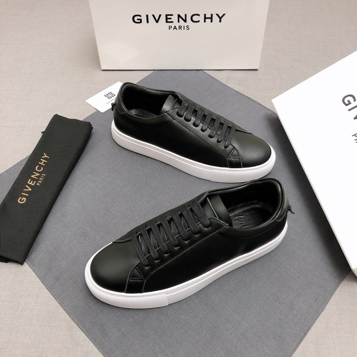 Givenchy Urban Street Logo-print Leather Sneakers 35