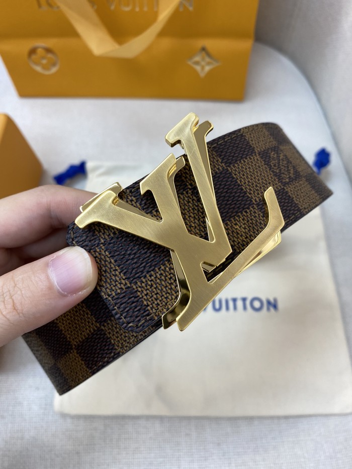 Louis Vuitton Belt 5 (width 4cm)