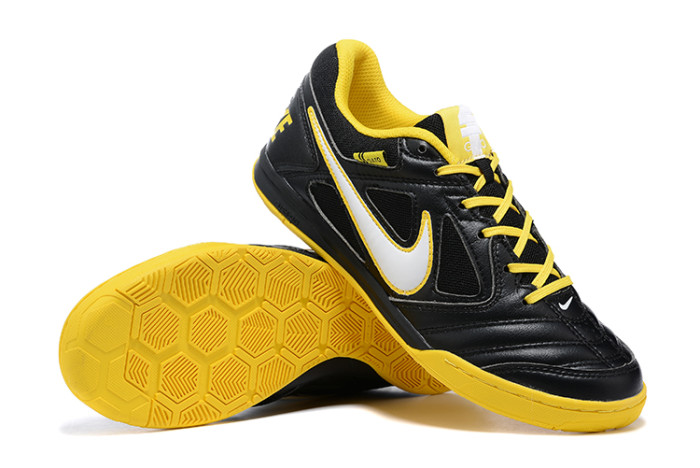 NK football shoes 28