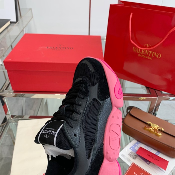 VALENTINO GARAVANI Bubbleback Sneaker 3