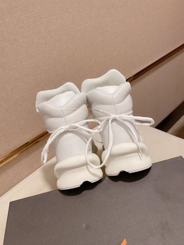 Y-3 Kaiwa Lace-Up Sneakers 9
