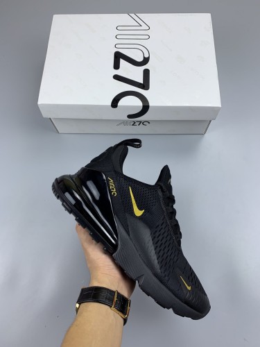 Nike Air Max 270 Sneaker 31