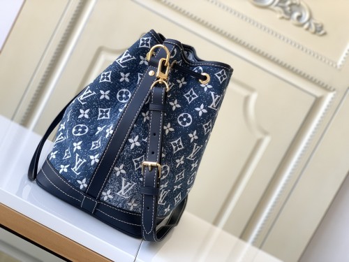 Handbag Louis Vuitton M59606 size 25 x 28.5 x 20 cm