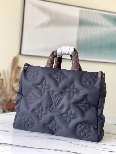 Handbag Louis Vuitton M59005 M59007 size 41 x 34 x 19cm