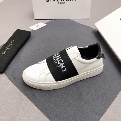Givenchy Urban Street Logo-print Leather Sneakers 30