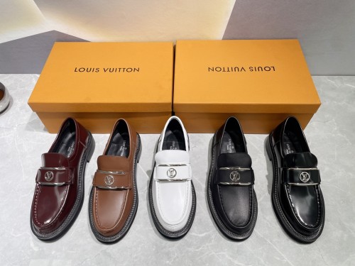 Louis Vuitton shoes WOMEN 3