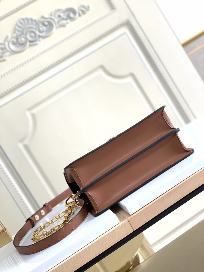 Handbag Louis Vuittonm M44391 size 25x17x10.5 cm
