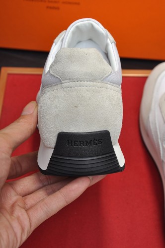 Hermes Low Top sneaker 28