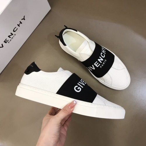 Givenchy Urban Street Logo-print Leather Sneakers 1