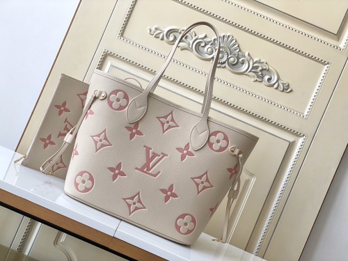 Handbag Louis Vuitton M21579 size 31.0 x 28.0 x 14.0 cm