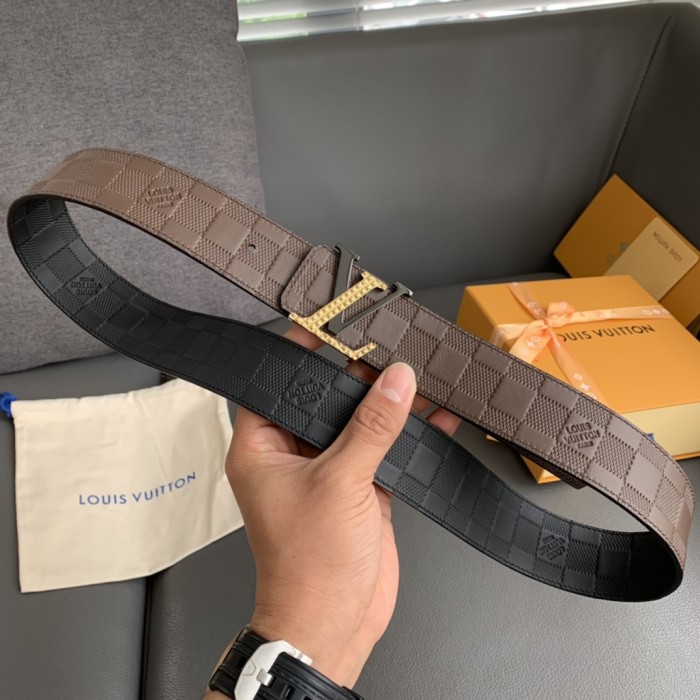 Louis Vuitton Belt 11 (width 4cm)