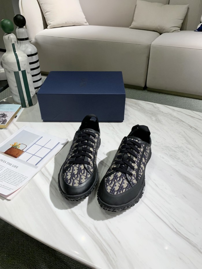 Dior B28 Low-Top Oblique Jacquard and Rubber Sneaker 7