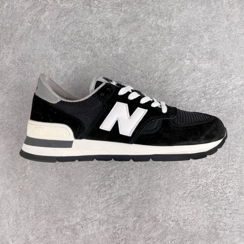 New Balance 990 Sneaker 1
