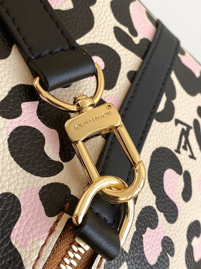 Handbag Louis Vuitton M45840 size 25.0 x 19.0 x 15.0 cm