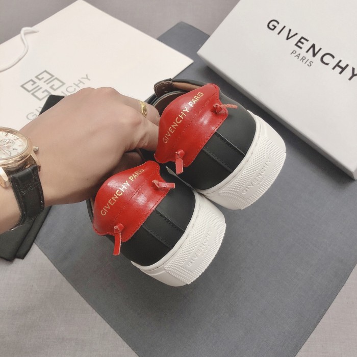 Givenchy Urban Street Logo-print Leather Sneakers 45