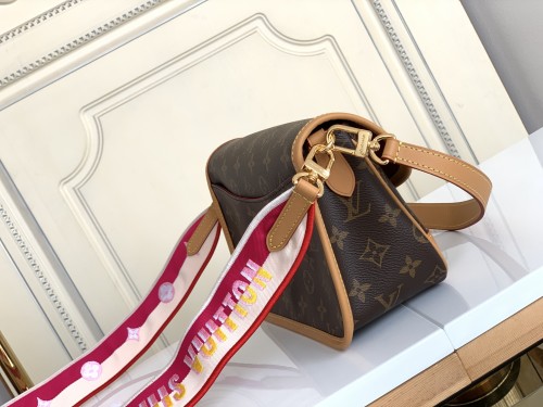 Handbag Louis Vuitton M45985 size 25.0 × 9.0 × 15.0 CM