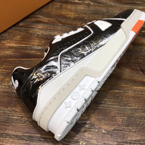Louis Vuitton Trainer Sneakers 35