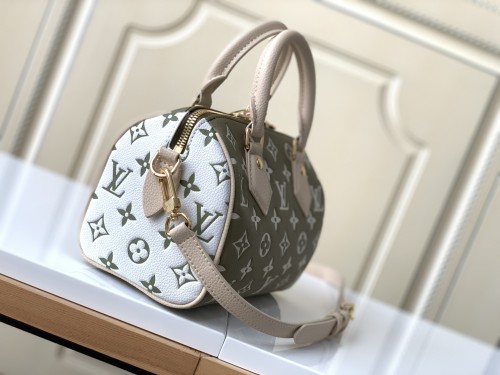 Handbag Louis Vuitton M46118 size 20.5x13.5x12cm