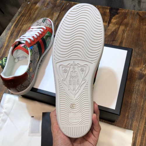 Gucci Ace embroidered sneaker 64