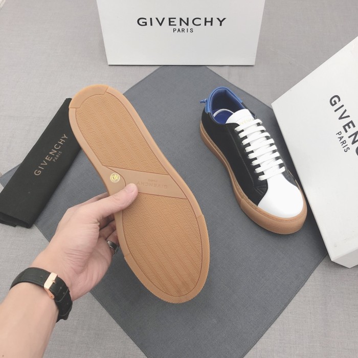 Givenchy Urban Street Logo-print Leather Sneakers 43