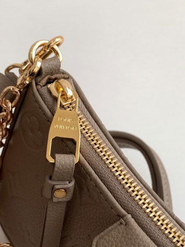 Handbag Louis Vuitton M80349 size 19 x 11.5 x 3 cm