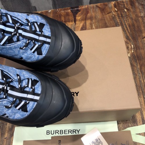 Burberry Arthur Vintage Sneaker 36