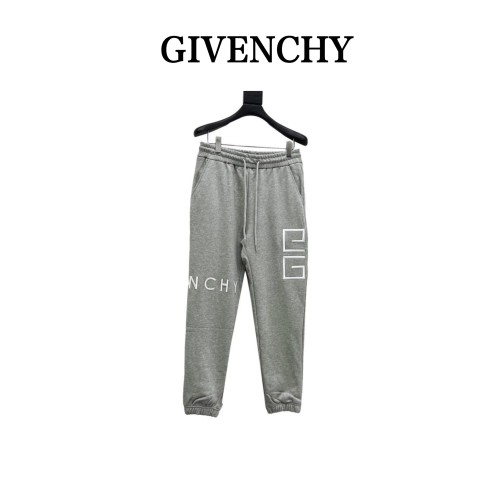Clothes Givenchy 46