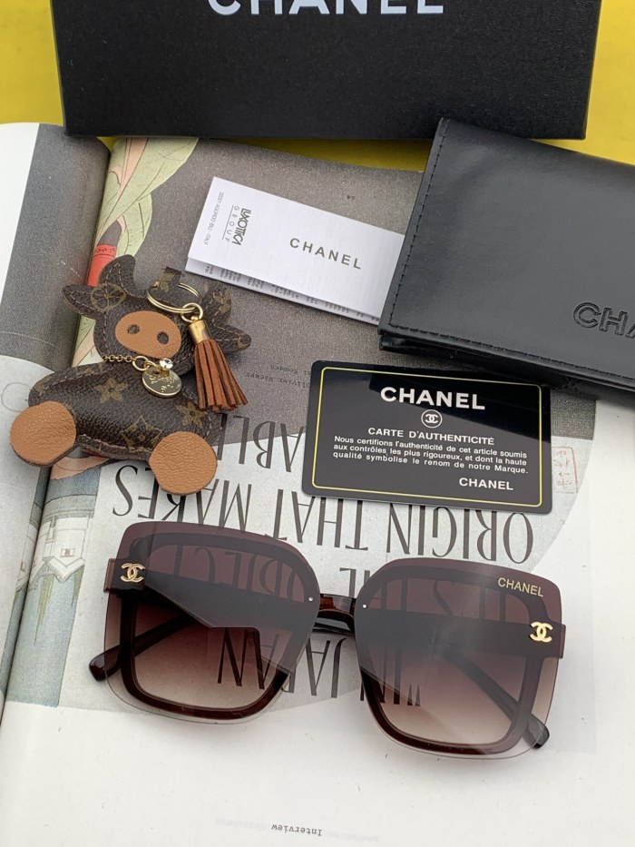 Chanel Classic Square Sunglasses Sunglasses Model: CH1954