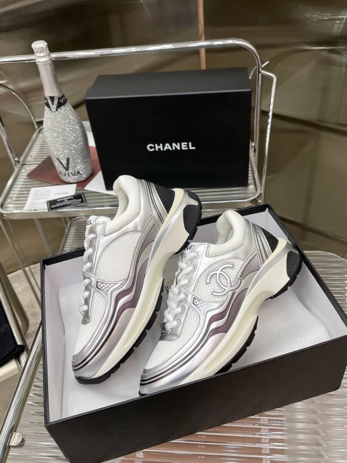 Chanel Wmns CC Logo Sneaker 'White Black'