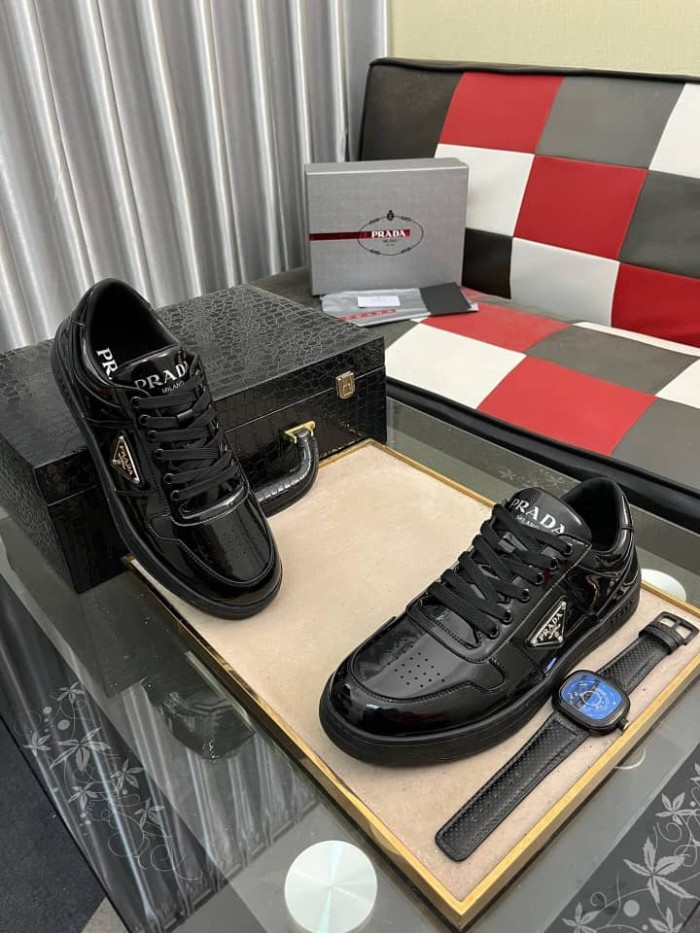 Prada Downtown patent leather sneakers Black
