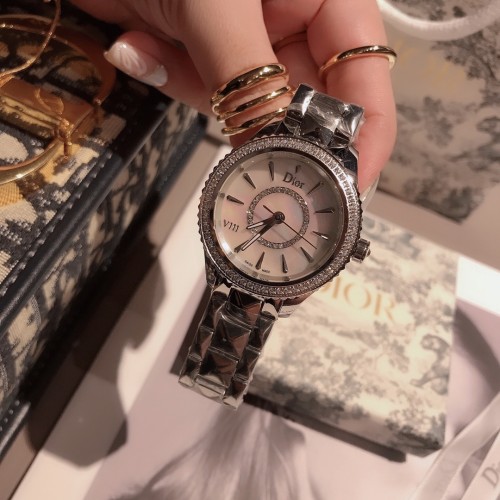 Watches Dior 323387 size:34 mm