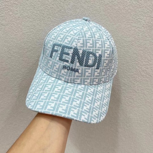 Streetwear Hat Fendi 329180
