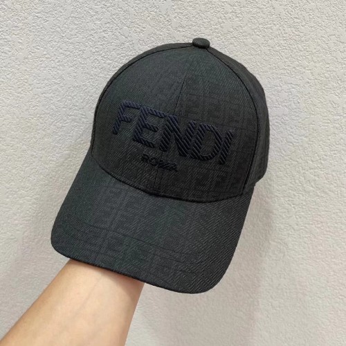 Streetwear Hat Fendi 329180