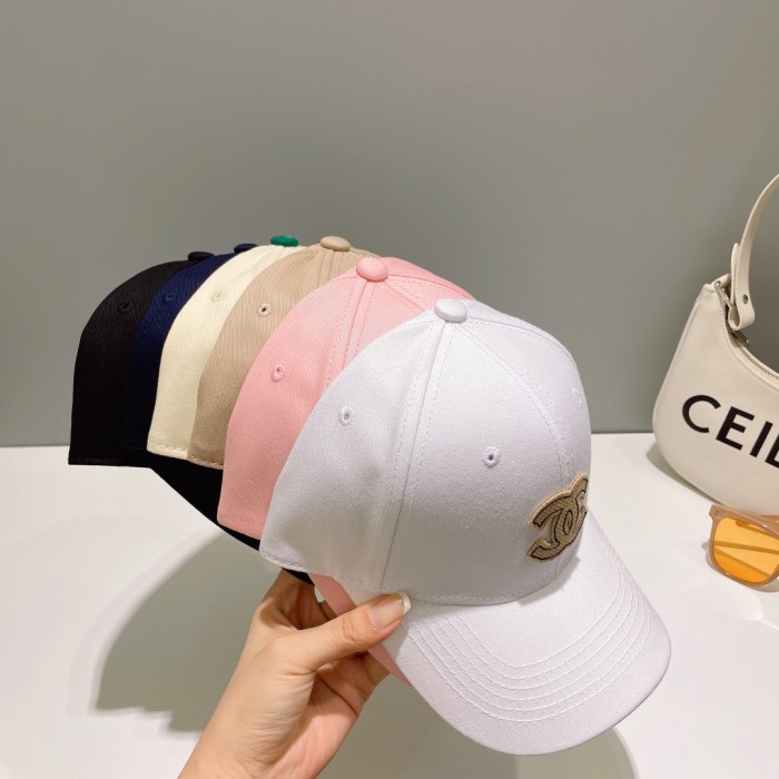 Streetwear Hat Chanel 329030